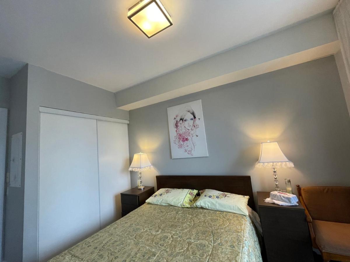 Luxury Condo With Cn Tower View トロント エクステリア 写真